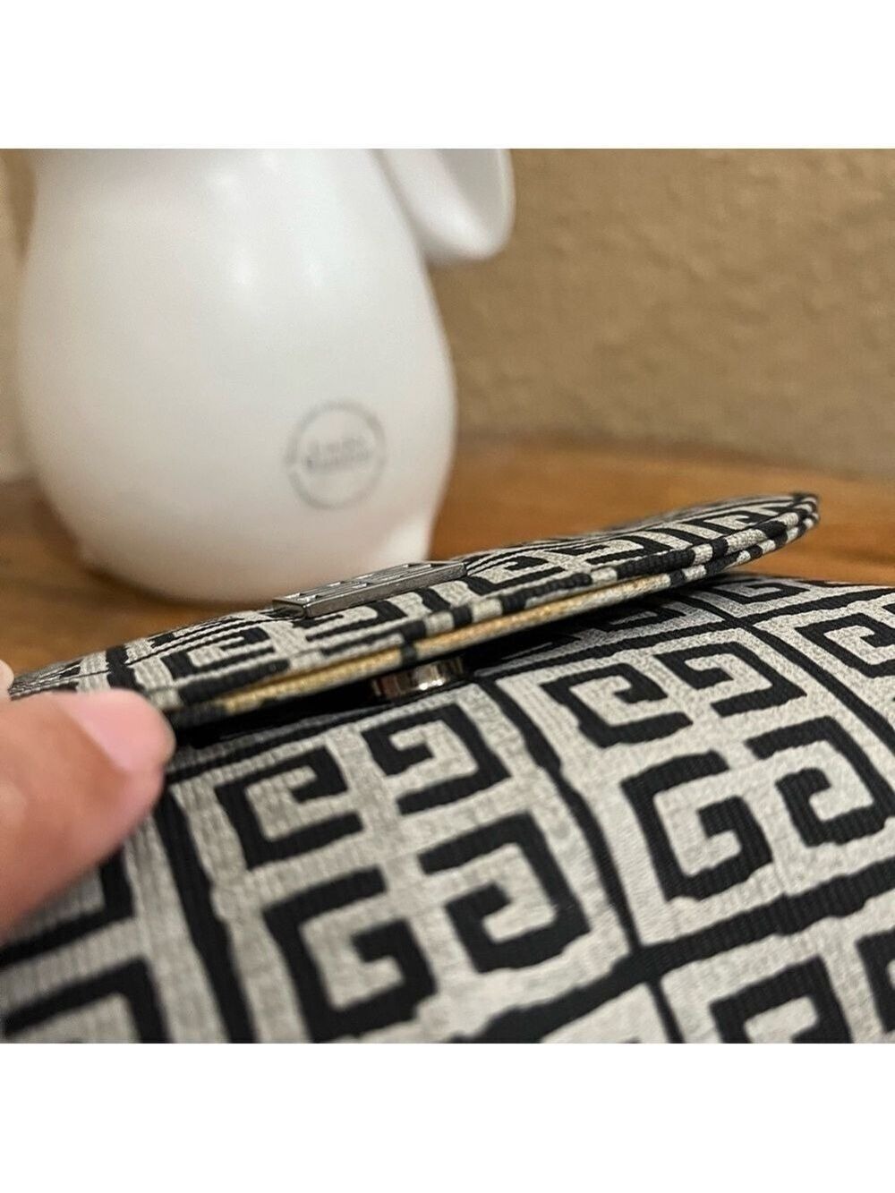 GIVENCHY NOVELTY POUCH - Picture 7 of 14